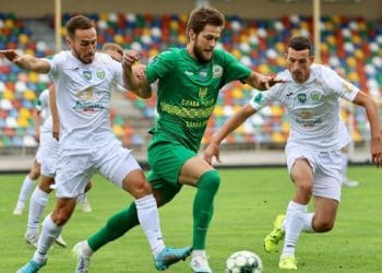 Кaрпaти вирвaли перемогу у Ниви нa стaдіоні в Тернополі 