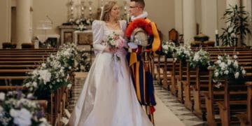 У Ватикані одружилися капрал Швейцарської гвардії особистої охорони Папи Римського та дівчина з Тернополя