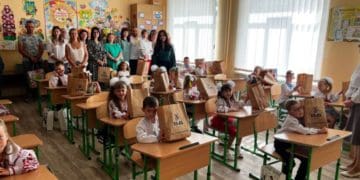 Добра традиція від Бучачагрохлібпром – подарунки першокласникам до Дня знань