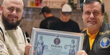 Встановив національний рекорд та зібрав понад 300 тисяч грн на ЗСУ