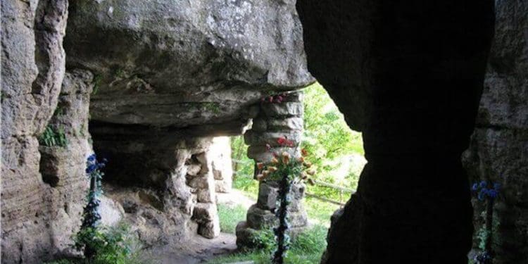 Монастирок на Тернопільщині притягує і мандрівників, і пересічних людей, і глибоко віруючих