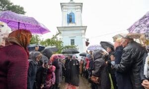 Блаженнійший Епіфаній у Шумську спільно з громадами, які доєдналися до ПЦУ, помолився за Україну