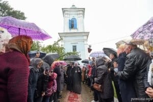Блаженнійший Епіфаній у Шумську спільно з громадами, які доєдналися до ПЦУ, помолився за Україну