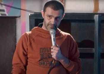 Тарас Стадницький з “VIP Тернопіль” скрасив самотність із двома жеребцями та отримав несподівану користь: “Коню зрозуміло”