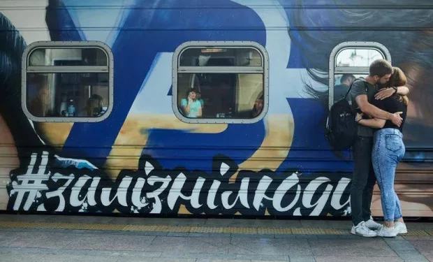 В Україні курсує “Потяг до перемоги”, вагони якого присвячені тимчасово окупованим територіям
