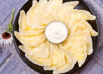 “І з сиром пироги”. Рецепт вареників з відомої пісні