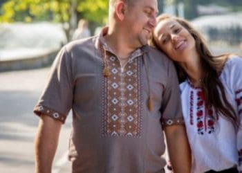 У Тернополі на весіллі капітана теплохода і журналістки гості збирали гроші на авто для ЗСУ