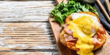 Недільний сніданок: яйця бенедикт
