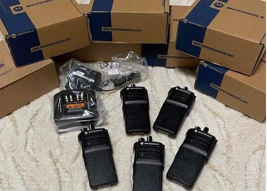 Студенти мистецького коледжу передали кошти для закупівлі рацій для підрозділу захисника з Тернополя