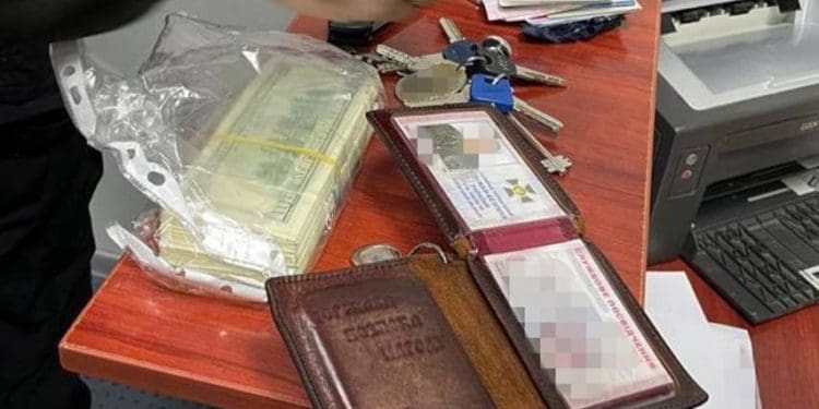 СБУ продовжує очищувати власні лави: затримано недоброчесного співробітника Служби