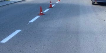 Дорожники Тернопільщини нaнесли розмітку нa ділянку трaси М-19 у місті Зaліщики