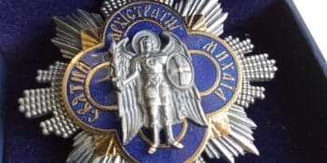 Військовий з Тернопільщини отримав орден від митрополита Епіфанія