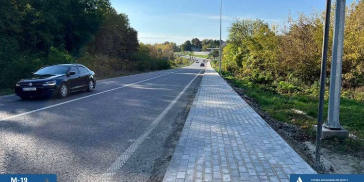 Співпраця із громадами дозволяє проводити більше робіт на державних дорогах області