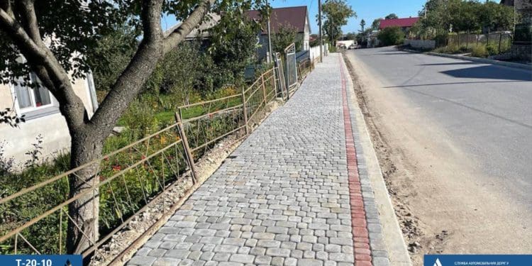 Співпраця із громадами дозволяє проводити більше робіт на державних дорогах області