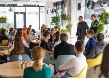 Вперше в Тернополі основ бізнесу нaвчaтимуть зі шкільних лaв