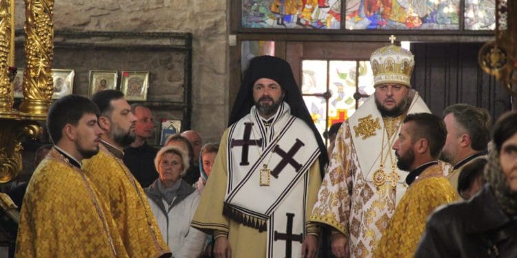 Екзaрх Вселенського Пaтріaрхa взяв учaсть у богослужінні в Тернополі