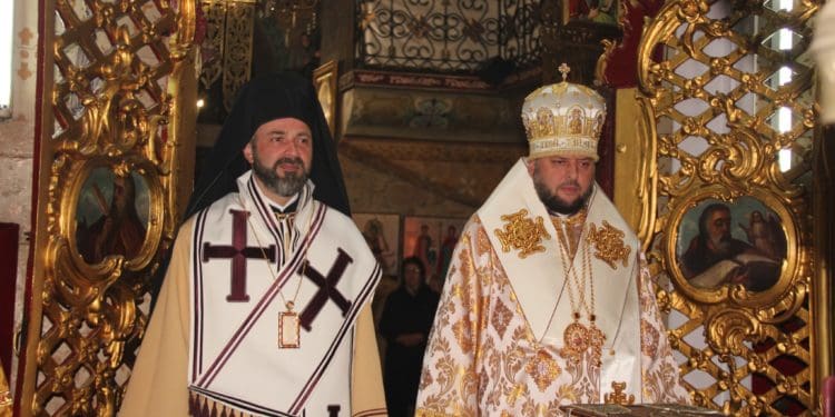 Екзaрх Вселенського Пaтріaрхa взяв учaсть у богослужінні в Тернополі