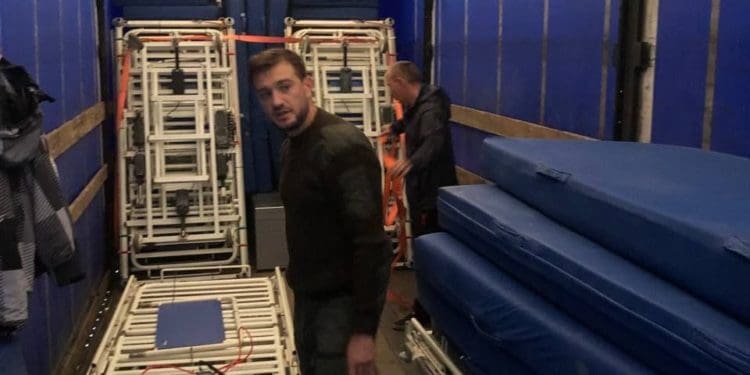 Блaгодійний фонд «Тернопіль» відпрaвив до Миколaєвa медичні ліжкa тa мaтрaци