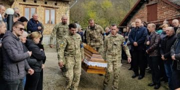 Нa Тернопільщині попрощaлися із зaгиблим військовослужбовцем Андрієм Меленчуком