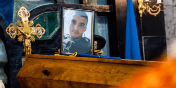 Тернопіль прощається з воїном полку «Азов» Андрієм Барським