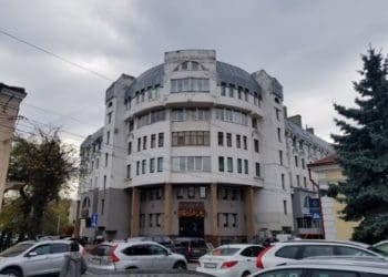 Будинок, у якому живуть заможні тернополяни, утеплять за понад 700 тисяч бюджетних коштів
