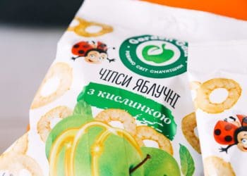 Тернопільський виробник яблук сушить здорові снеки з фруктів та кабачків