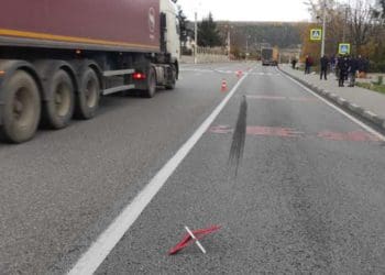 На Тернопільщині фура збила дитину: вона в реанімації