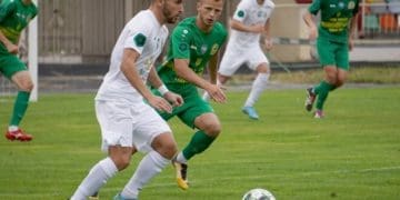 Тернопільська «Нива» вдруге мінімально програла львівським «Карпатам»