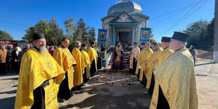 В Борсуках на Лановеччині освятили пам’ятну дошку патріарху Мстиславу