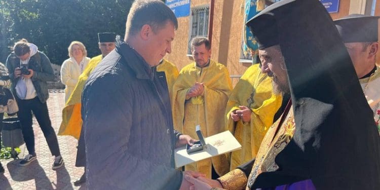 В Борсуках на Лановеччині освятили пам’ятну дошку патріарху Мстиславу