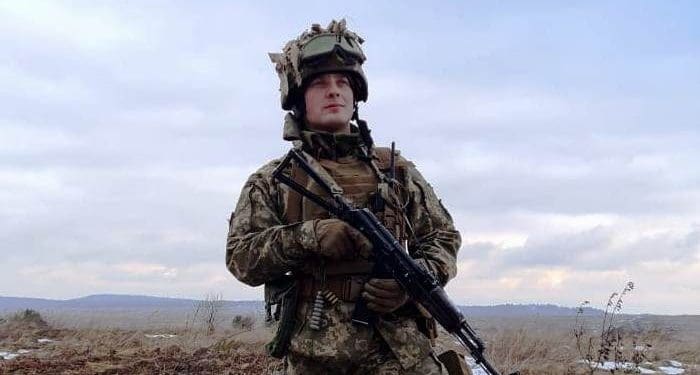 В останню путь на Тернопільщині провели 25-річного захисника Андрія Рудого