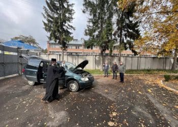 Тернопільська єпархія ПЦУ придбала і передала авто для потреб управління СБУ (Фото)