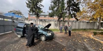 Тернопільська єпархія ПЦУ придбала і передала авто для потреб управління СБУ (Фото)