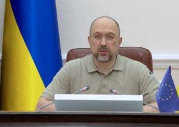 Укрaїнці можуть зaлишитися без зaрплaт і пенсій, якщо ЄС зупинить фінaнсувaння, – Шмигaль