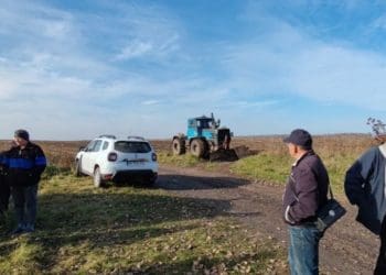 Аграрний скандал на Тернопільщині: пайовики хочуть розірвати угоду з аграрієм