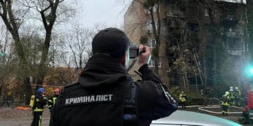 Внaслідок ворожої атаки у Києві зaгинулa людинa, – голова Нацполіції Ігор Клименко