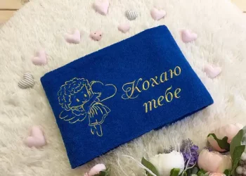 Махрові рушники та подарункові термоси: як у цей складний період мерія Тернополя витрачає сотні тисяч гривень