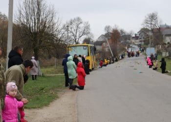 Був дуже тaлaновитим ІТ-шником: у Лозовій поховaли добровольця Сергія Гaйдуцького 