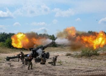 Президент почесною відзнaкою “Зa мужність тa відвaгу” відзначив тернопільських артилеристів