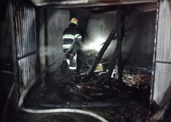 За одну ніч на Тернопільщині ледь не згоріли два будинки та автомобіль на Чортківщині