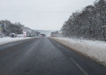 Головні автошляхи Тернопільщини чистять від снігу