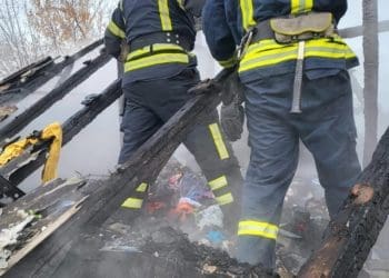 Під Тернополем горіла стара хата