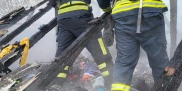 Під Тернополем горіла стара хата