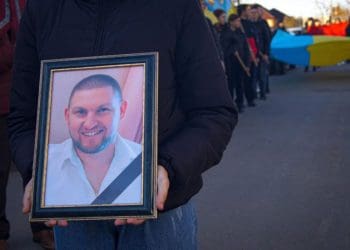 В селі біля Тернополя попрощалися із загиблим воїном Андрієм Ушкевичем