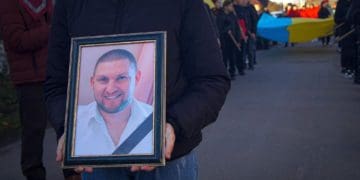 В селі біля Тернополя попрощалися із загиблим воїном Андрієм Ушкевичем