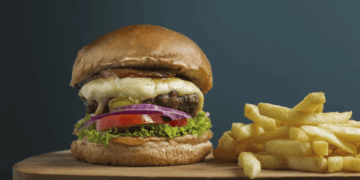 Чому фастфуд посилює схильність підлітків до озлобленості