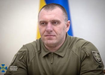 Показовий “вихід в люди” Малюка свідчить про те, що він відповідає посаді