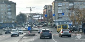 Правила проїзду перехрестя з круговим рухом