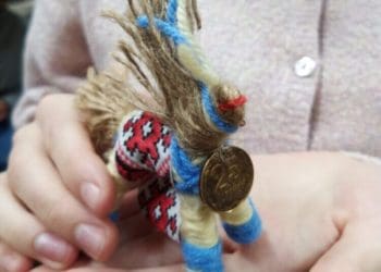 Тернополянка подарувала оберіг парамедику з Аргентини