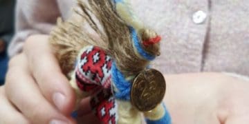 Тернополянка подарувала оберіг парамедику з Аргентини